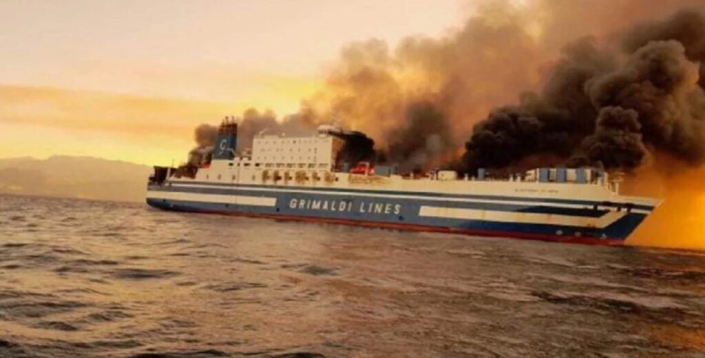 incendio-traghetto-tra-grecia-e-italia-www.ilquotidianoitaliano.it