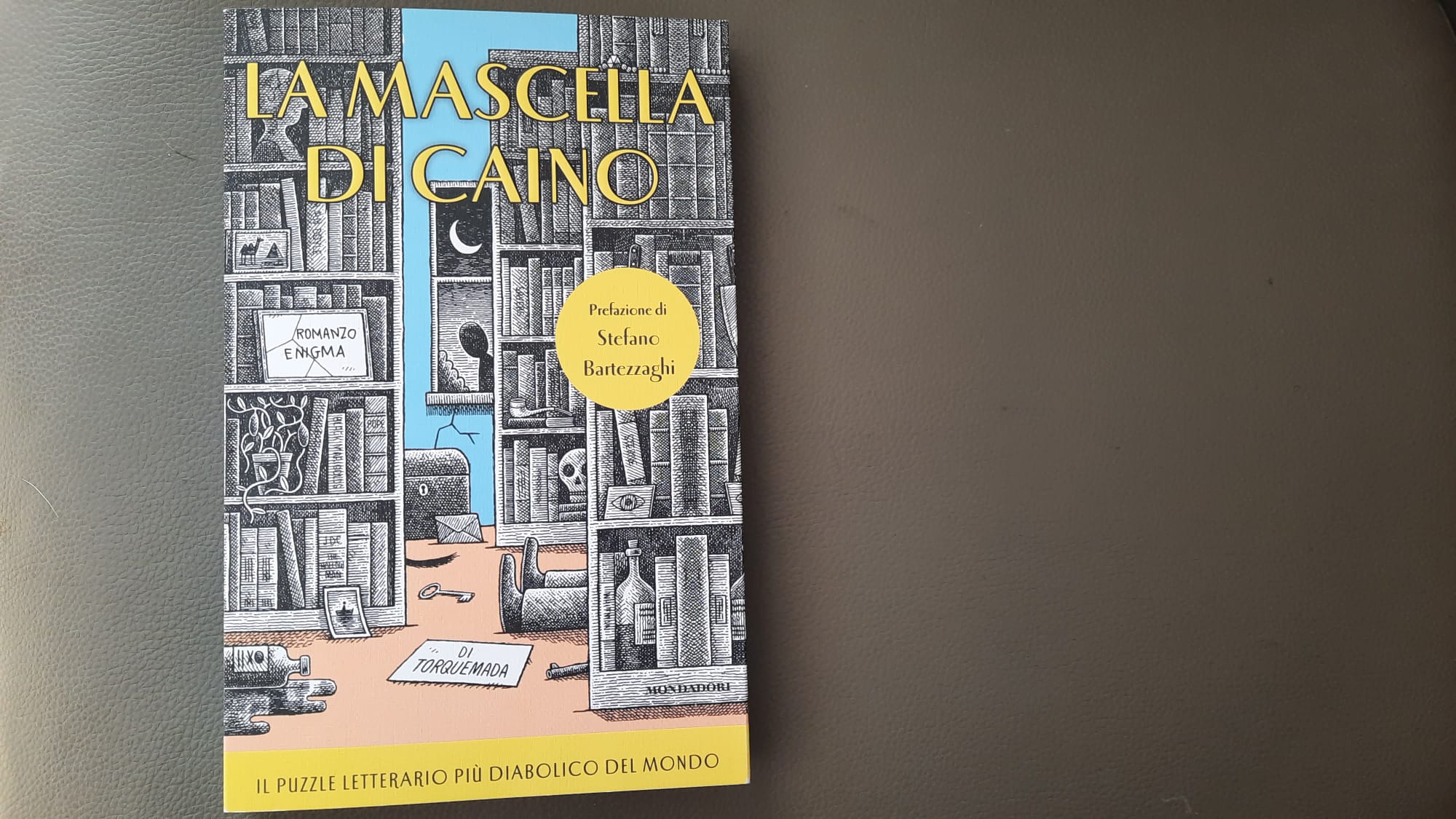 Spopola in Italia l'enigma letterario che sta facendo impazzire il mondo: La  mascella di caino
