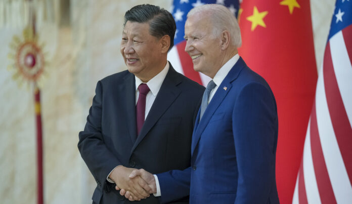 Stretta di mano tra USA e Cina
