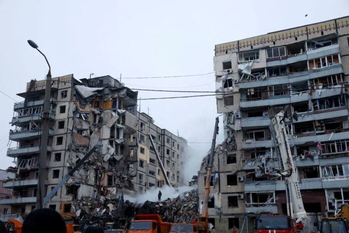 Edificio distrutto da Raid missilistico Dnipro